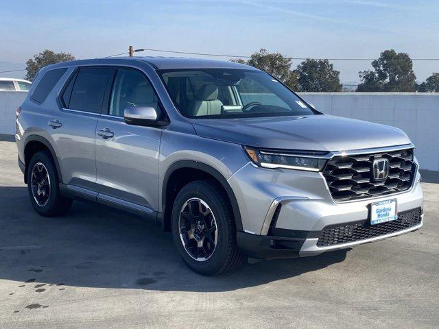 new 2025 Honda Pilot car, priced at $48,895