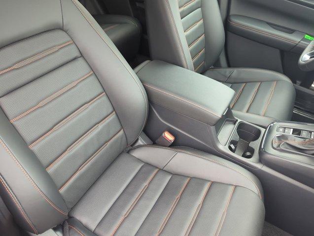 new 2025 Honda CR-V Hybrid car, priced at $39,045