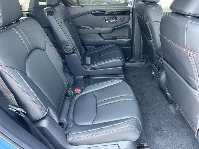 new 2025 Honda Pilot car, priced at $51,305