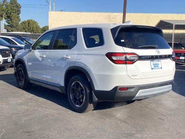 new 2025 Honda Pilot car, priced at $49,650