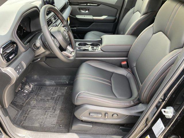 new 2025 Honda Pilot car, priced at $51,330