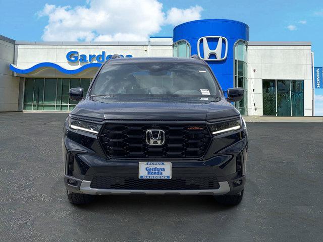 new 2025 Honda Pilot car, priced at $51,330