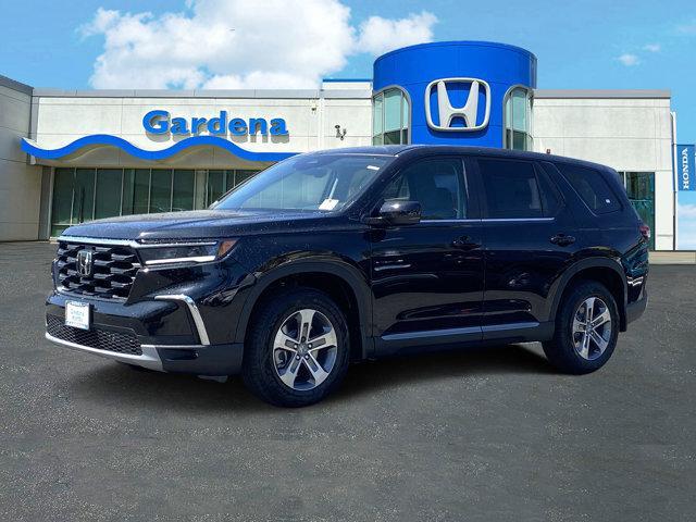 new 2025 Honda Pilot car, priced at $45,725