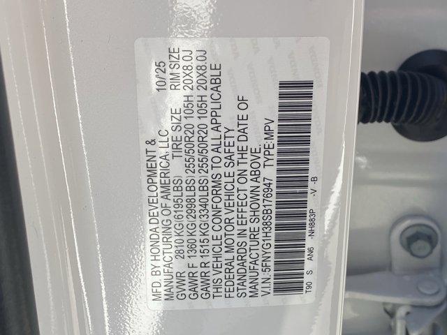 new 2025 Honda Pilot car, priced at $44,250