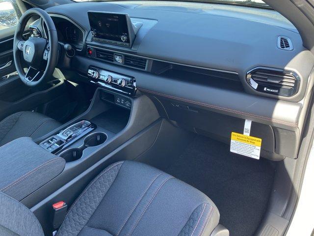 new 2025 Honda Pilot car, priced at $44,250