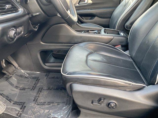 used 2021 Chrysler Pacifica Hybrid car, priced at $27,388