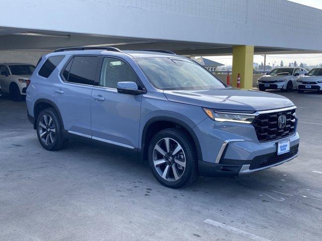 new 2025 Honda Pilot car, priced at $51,505