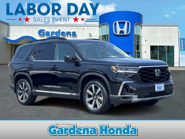 new 2025 Honda Pilot car, priced at $54,575