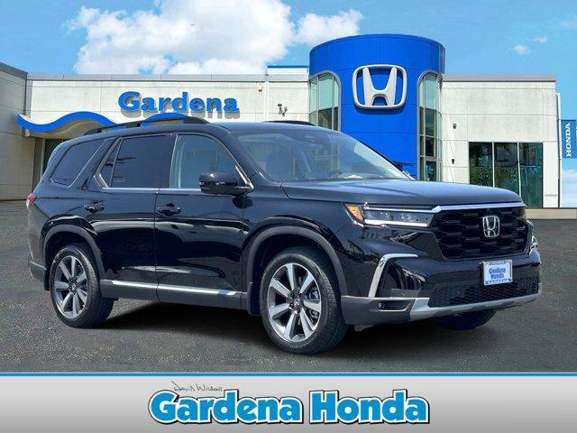 new 2025 Honda Pilot car, priced at $54,575