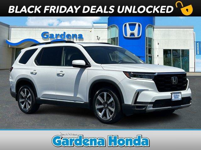 new 2025 Honda Pilot car, priced at $49,450
