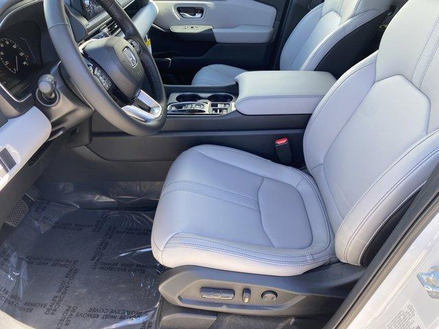 new 2025 Honda Pilot car, priced at $48,280