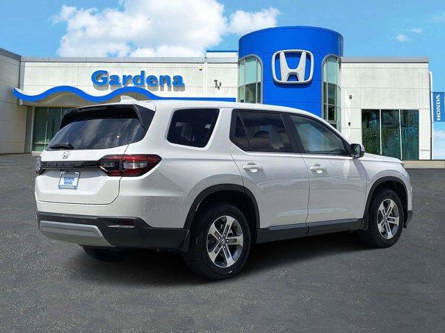 new 2025 Honda Pilot car, priced at $46,180
