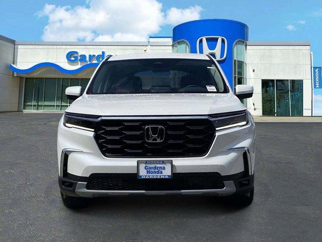 new 2025 Honda Pilot car, priced at $46,180