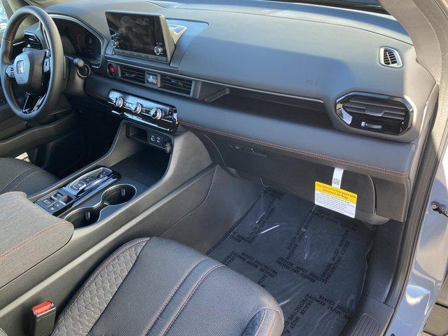 new 2025 Honda Pilot car, priced at $42,880