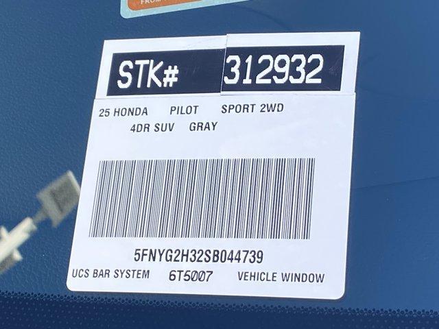 new 2025 Honda Pilot car, priced at $42,880