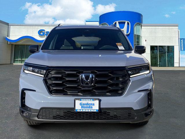 new 2025 Honda Pilot car, priced at $42,880