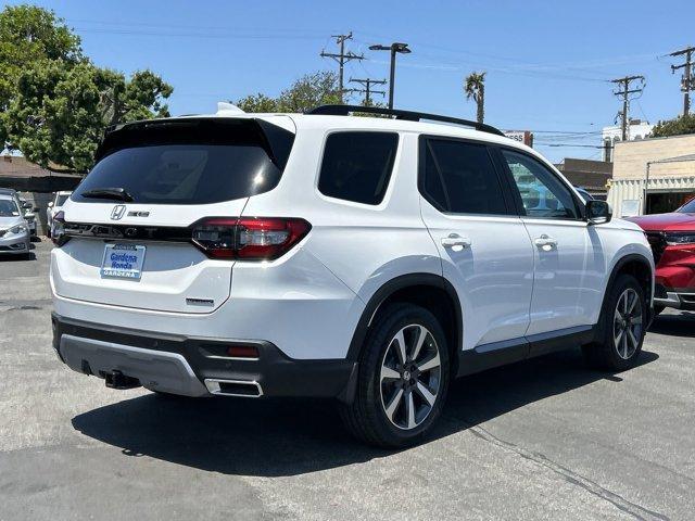 new 2025 Honda Pilot car, priced at $51,070