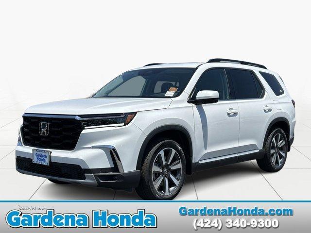 new 2025 Honda Pilot car, priced at $51,070