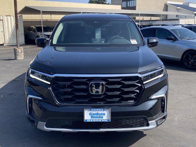 new 2025 Honda Pilot car, priced at $47,725