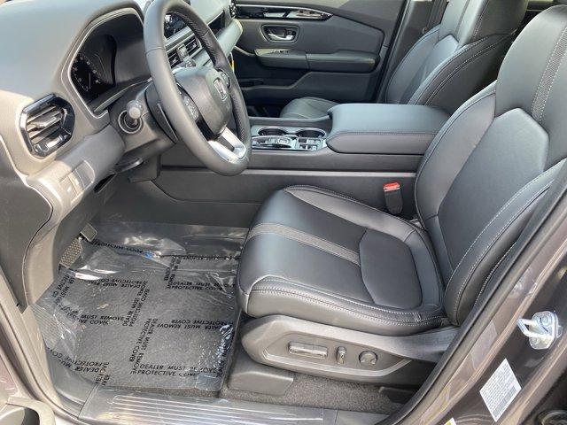 new 2025 Honda Pilot car, priced at $48,995