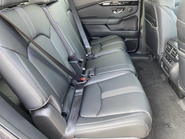 new 2025 Honda Pilot car, priced at $48,995