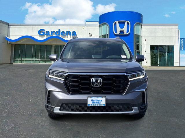 new 2025 Honda Pilot car, priced at $48,995