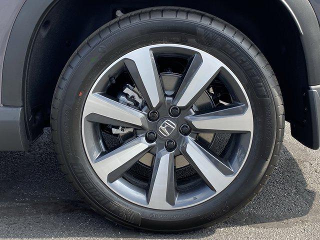 new 2025 Honda Pilot car, priced at $48,995