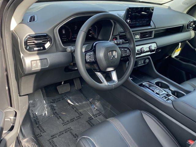 new 2025 Honda Pilot car, priced at $48,995