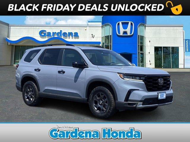 new 2025 Honda Pilot car, priced at $51,350