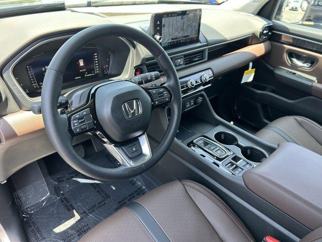 new 2025 Honda Pilot car, priced at $54,530