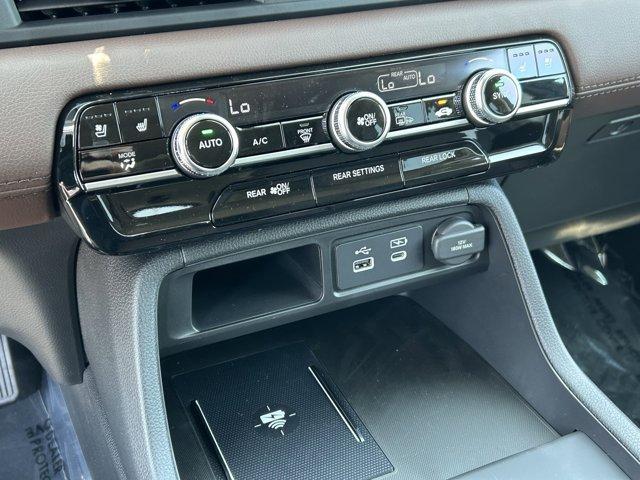 new 2025 Honda Pilot car, priced at $54,530