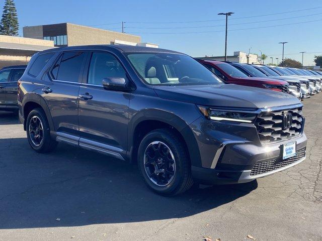 new 2025 Honda Pilot car, priced at $49,745