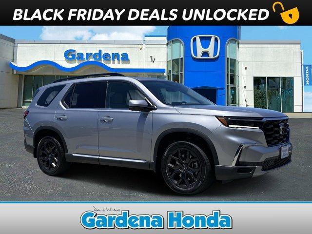 new 2025 Honda Pilot car, priced at $50,850