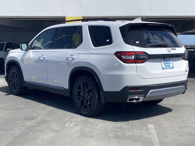 new 2025 Honda Pilot car, priced at $51,350