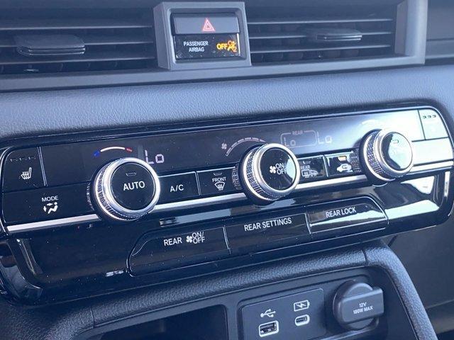 new 2025 Honda Pilot car, priced at $48,995