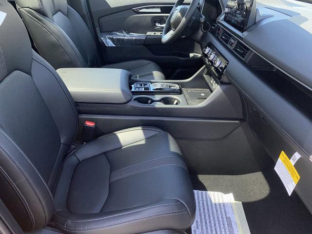 new 2025 Honda Pilot car, priced at $48,995