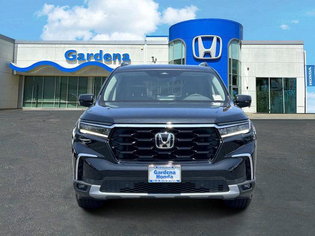 new 2025 Honda Pilot car, priced at $48,995