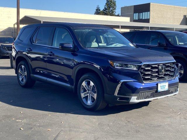 new 2025 Honda Pilot car, priced at $46,995