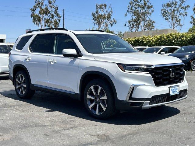 new 2025 Honda Pilot car, priced at $54,930