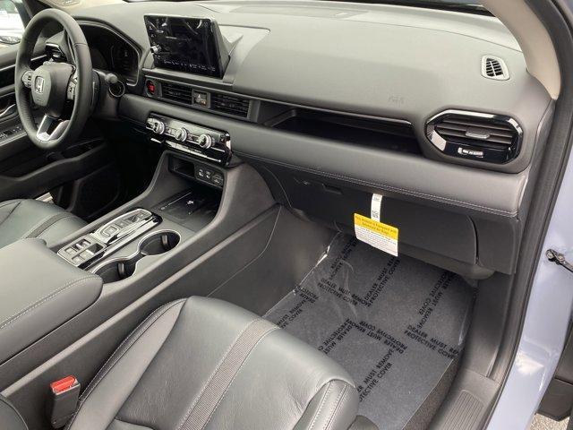 new 2025 Honda Pilot car, priced at $50,440