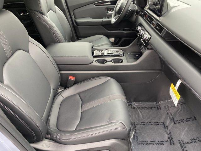 new 2025 Honda Pilot car, priced at $50,440