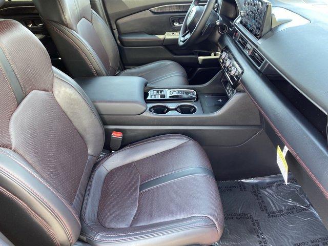 used 2025 Honda Pilot car, priced at $47,588