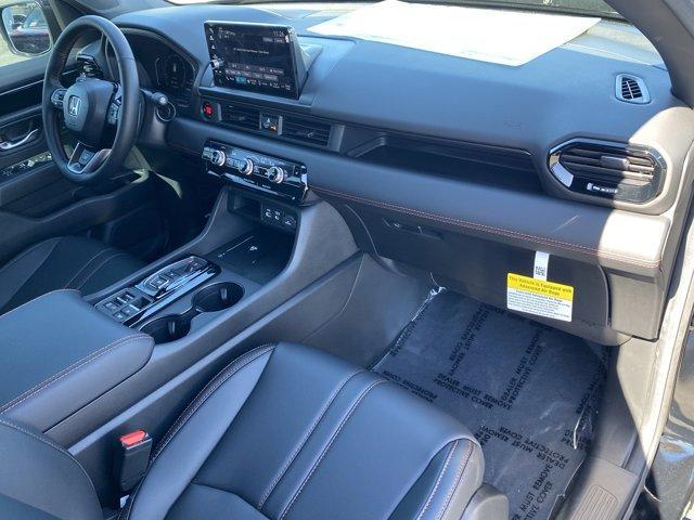 new 2025 Honda Pilot car