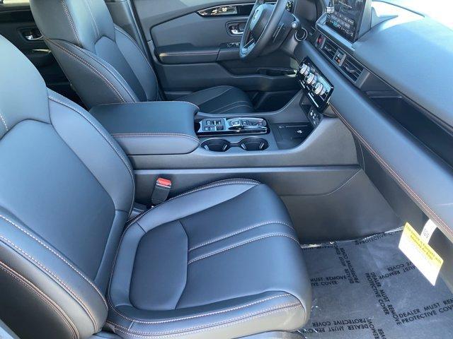 new 2025 Honda Pilot car