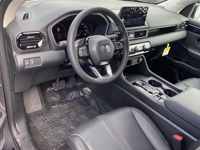 new 2025 Honda Pilot car, priced at $45,725