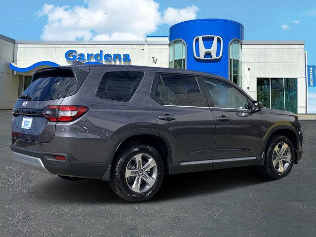 new 2025 Honda Pilot car, priced at $45,725