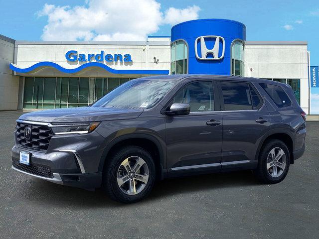 new 2025 Honda Pilot car, priced at $45,725