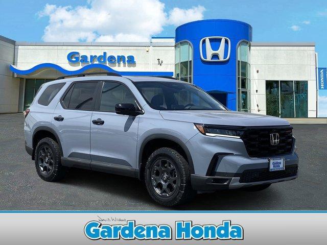 new 2025 Honda Pilot car, priced at $51,830