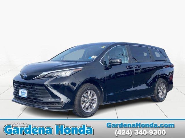 used 2023 Toyota Sienna car, priced at $38,388