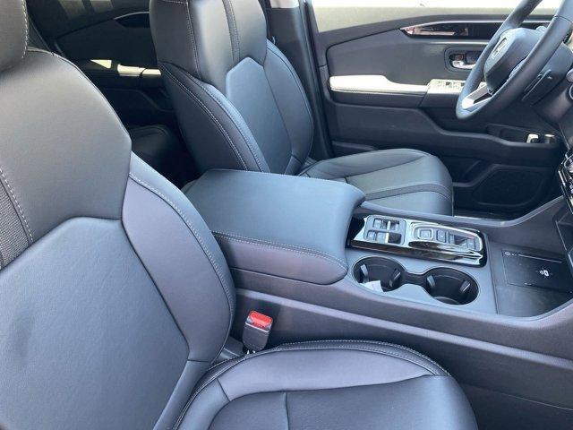 new 2025 Honda Pilot car, priced at $48,280
